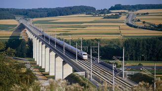 Liberalizace německé železnice se nekoná, Deutsche Bahn si nechá koleje