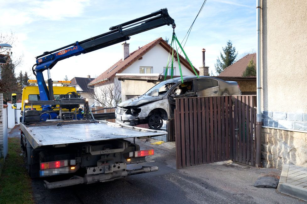 Rychtářovo auto lehlo popelem.