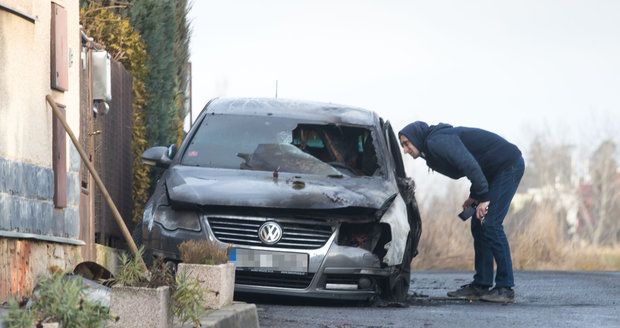 Rychtářovo auto lehlo popelem.