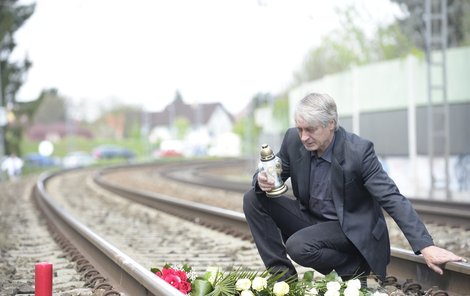 Iveta se měla na stejném místě pokusit o sebevraždu už před rokem. Tehdy jí v tom Josef prý zabránil.