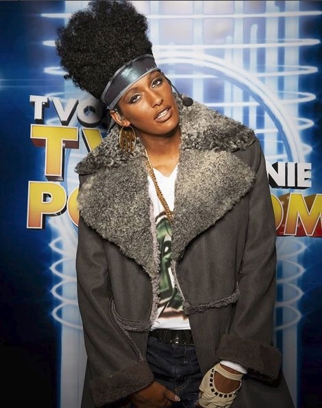 Jasmina jako Missy Elliott ve Tváři