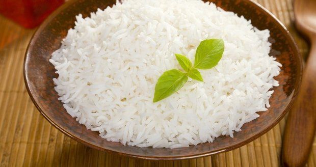 Pokud chcete, aby uvařená rýže byla chutná a na talíři krásně nadýchaná, musíte dodržovat některá základní pravidla.