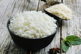 Rýže v troubě se nelepí a nerozvaří: Jak ji správně uvařit?