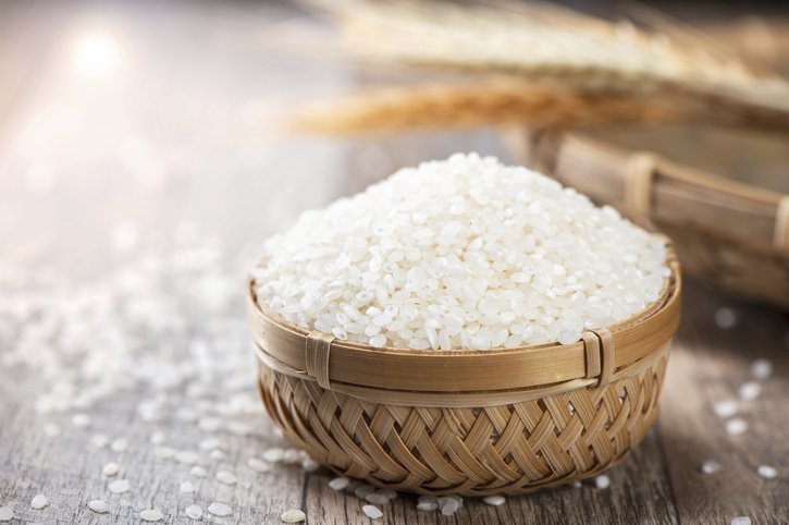 Jasmínová rýže má vyšší glykemický index než rýže basmati