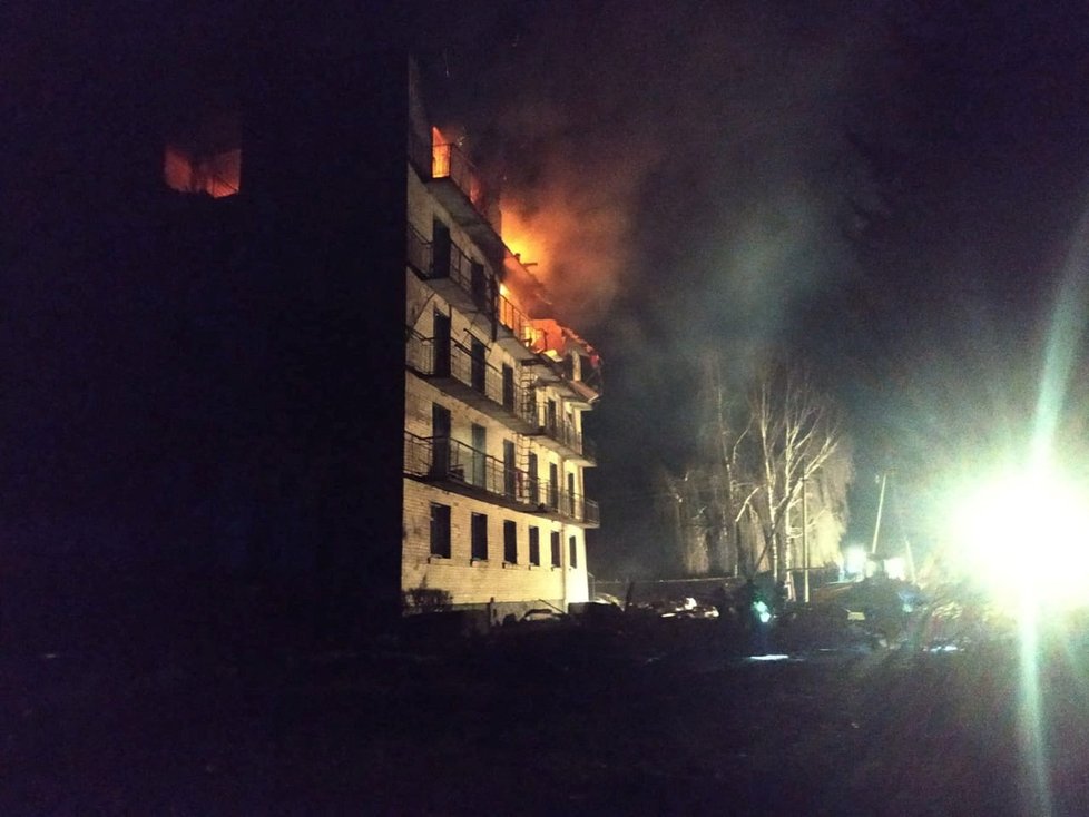 Ržyščiv, Kyjevská oblast: Dům těžce poškozený dronovým útokem (22. 3. 2023).