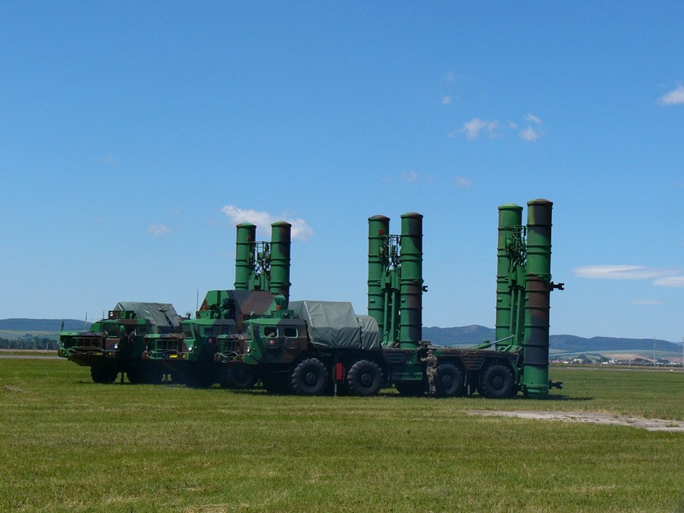 Slovenský systém protivzdušné obrany S-300