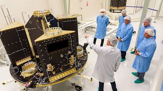 Nosič satelitů z Brna se vydá do vesmíru až v neděli. Na raketě bude i česká vlajka