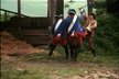 S čerty nejsou žerty (1984) - Dlouhý měl bitku s vojáky dokonale nacvičenou.