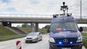 S velkým provozem na dálnicích směřujících do Polska ovšem počítají i policisté. S velkým provozem na dálnicích směřujících do Polska ovšem počítají i policisté.