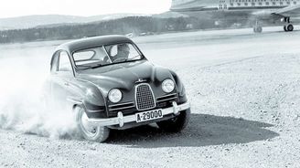 Jedním z nejúspěšnějších evropských poválečných tříválců byl dvoutaktní agregát poprvé použitý v Saabu 93. Lehkému a aerodynamickému vozu dodal 25 kW ze 748 cm3 objemu. Jedním z nejúspěšnějších evropských poválečných tříválců byl dvoutaktní agregát poprvé použitý v Saabu 93. Lehkému a aerodynamickému vozu dodal 25 kW ze 748 cm3 objemu.