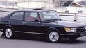 Nejvýkonnější verzí Saabu 900 byl model Turbo s přeplňovaným motorem o výkonu 145 koní.