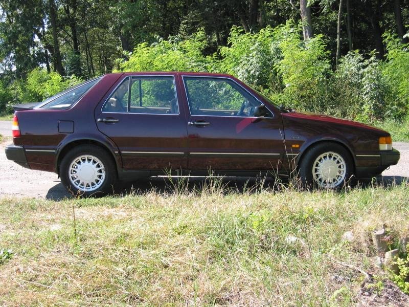 Saab 9000