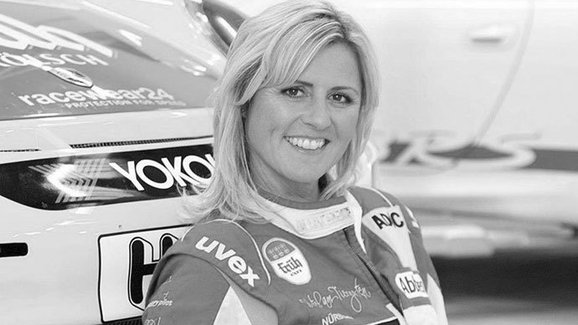 Zemřela Sabine Schmitzová. Královna Nürburgringu podlehla rakovině