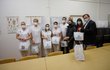 Lékaři a sestry v brněnské nemocnici dostali obědy od olympijské šampionky Sáblíkové.