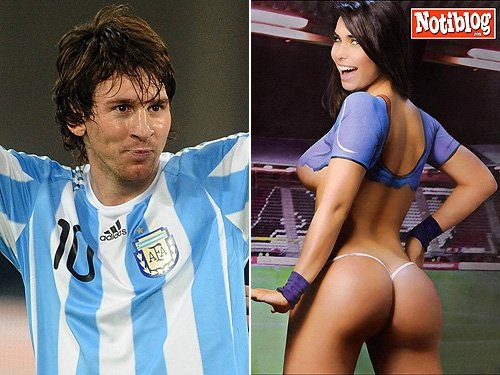 Modelka Sabrina Ravelli tvrdí, že jí Messi dělal po internetu neslušné návrhy. Hvězda Barcelony to odmítá.