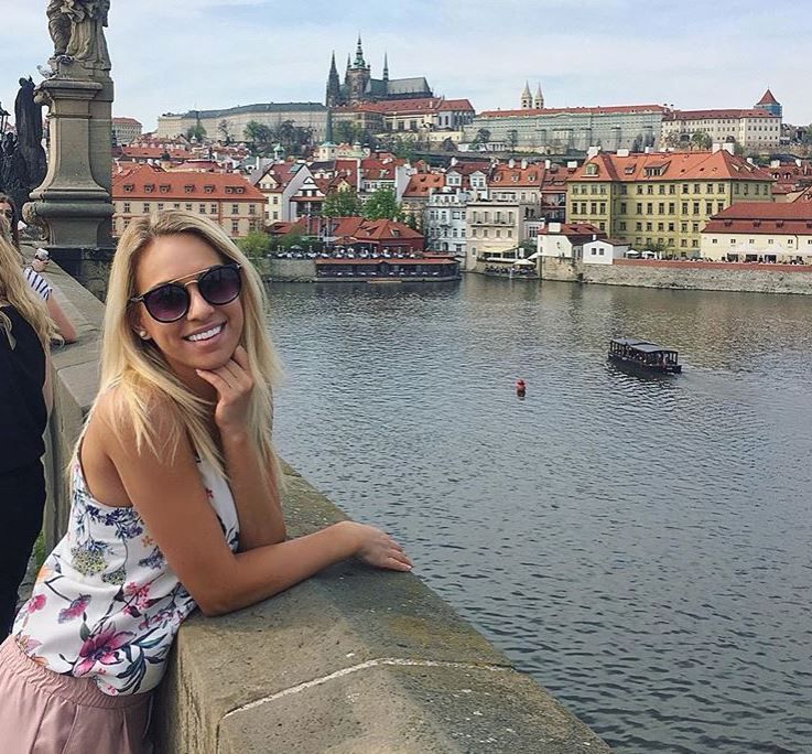 Slovenská modelka Nika Margetinová se v Praze zamilovala do fotbalisty Michala Sáčka