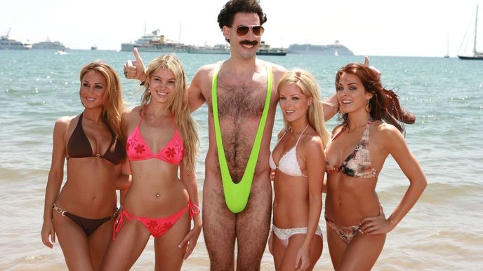 Ikonický snímek Borata v plavkách, které se staly popkulturním symbolem. V roce 2006 kvůli jisté dávce ironie směrem ke Kazachstánu tato země zakázala šíření snímku Borat.