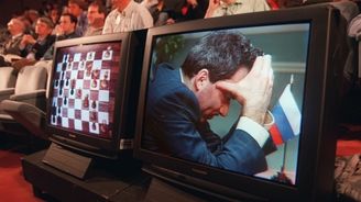 Den, kdy počítač poprvé vyhrál nad člověkem. Prohru z 10. února 1996 ale Kasparov stroji Deep Blue vrátil