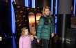 Rozkošné děti Lucie Šafářové se na premiéře filmu Vánoce offline schovávaly za maminku. Rozkošné děti Lucie Šafářové se na premiéře filmu Vánoce offline schovávaly za maminku.
