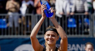 Paráda! Šafářová vyhrála Prague Open, Stosurovou porazila 2:1