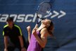 Tenistka Lucie Šafářová slaví triumf na Prague Open