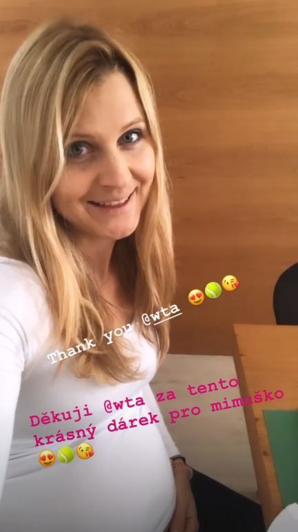 Lucie Šafářová se pochlubila dárečkem od WTA a potvrdila pohlaví miminka, které už brzy porodí