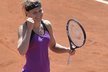 Tenistka Lucie Šafářová porazila ve finále turnaje Prague Open Australanku Samanthu Stosurovou 3:6, 6:1, 6:4