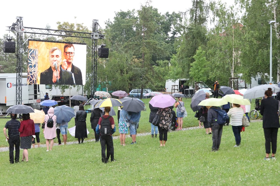 Poslední rozloučení s Libuškou Šafránkovou -