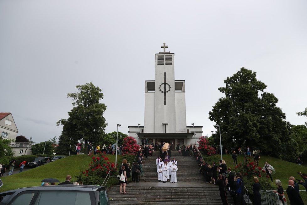 Poslední rozloučení s Libuškou Šafránkovou