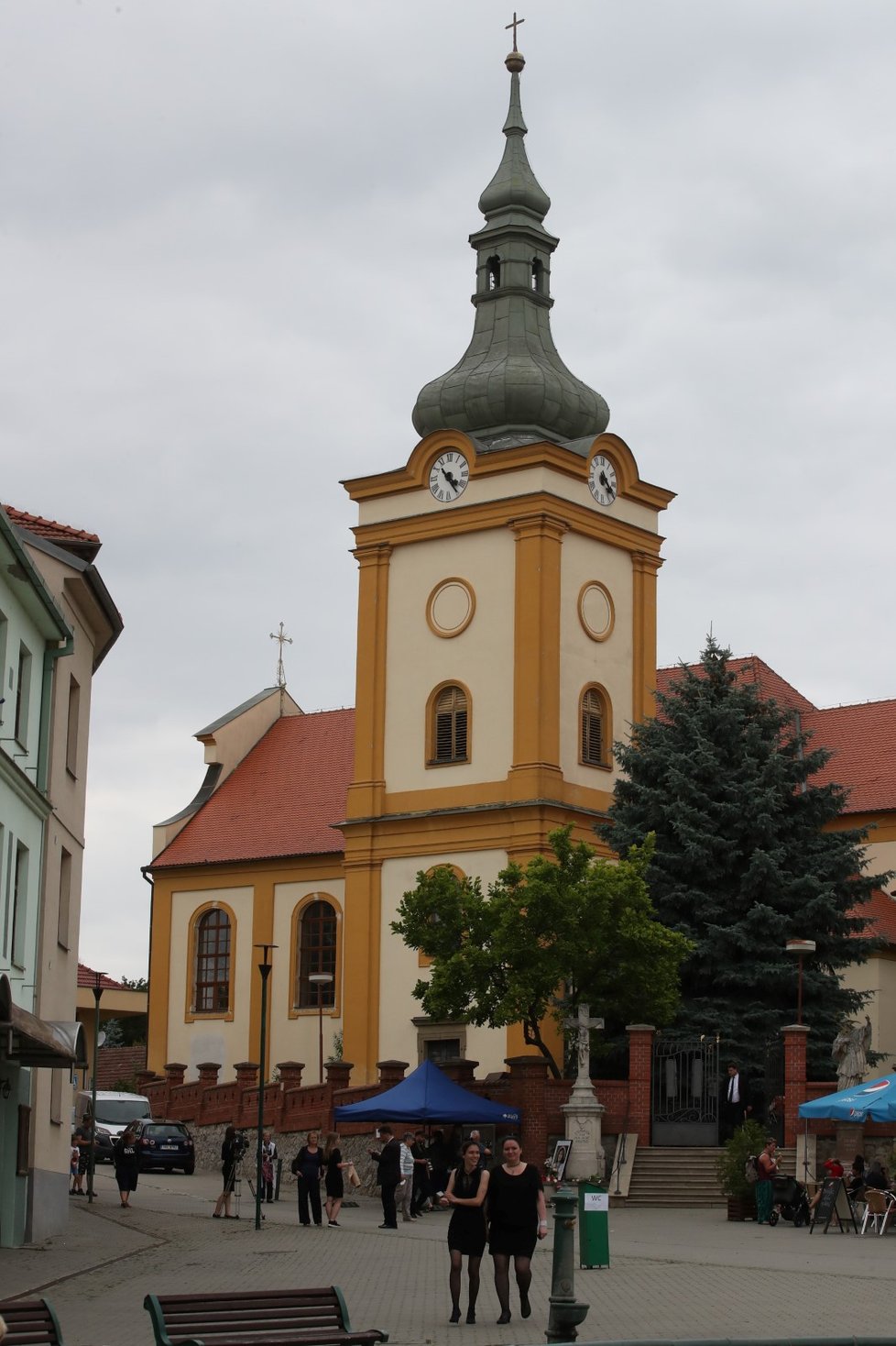 Lidé se ve Šlapanicích loučí s Libuškou Šafránkovou.