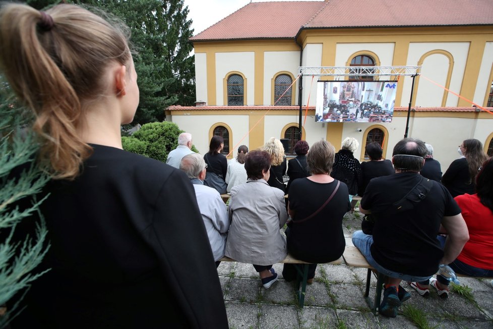 Poslední rozloučení s Libuškou Šafránkovou.