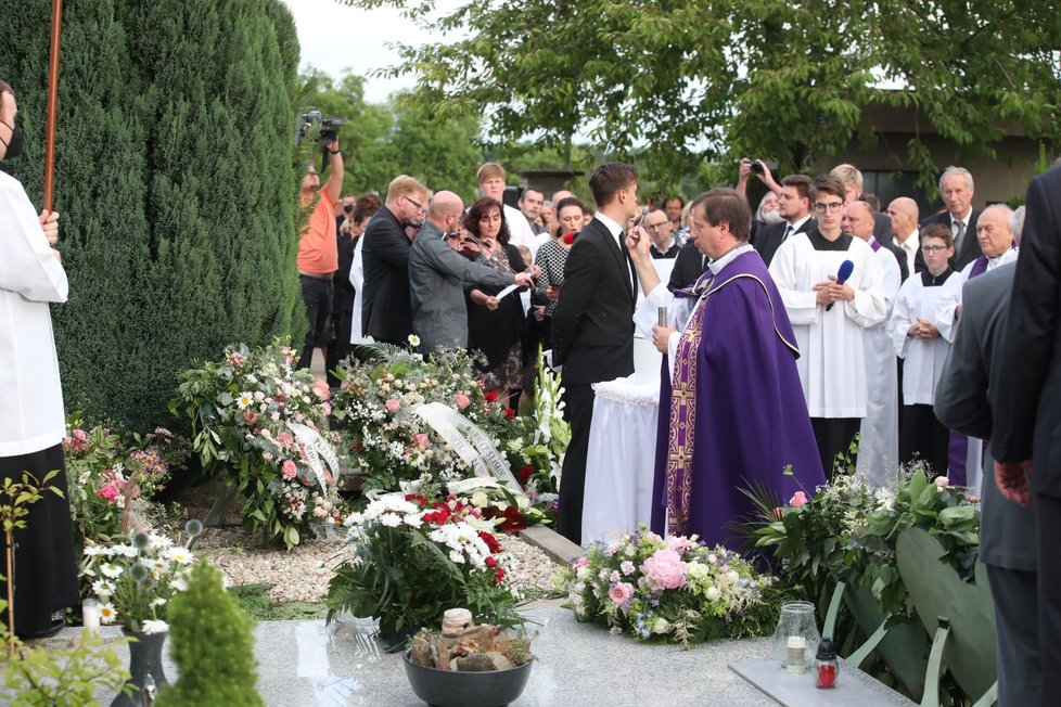 Poslední rozloučení s Libuškou Šafránkovou.