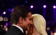 Celebrity na cenách SAG: Lady Gaga a Bradley Cooper si špitali do ouška