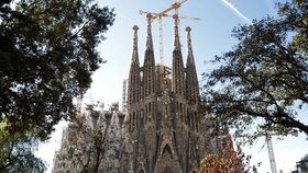 Animace ukazuje dokončení chrámu Sagrada Familia