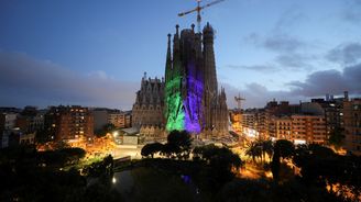 Sagrada Familia nebude dokončena ani v roce 2026. Barceloně chybí peníze od turistů