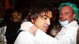 Doktorská party: Tofi s poraněným kolenem, Vaňková na lovu!
