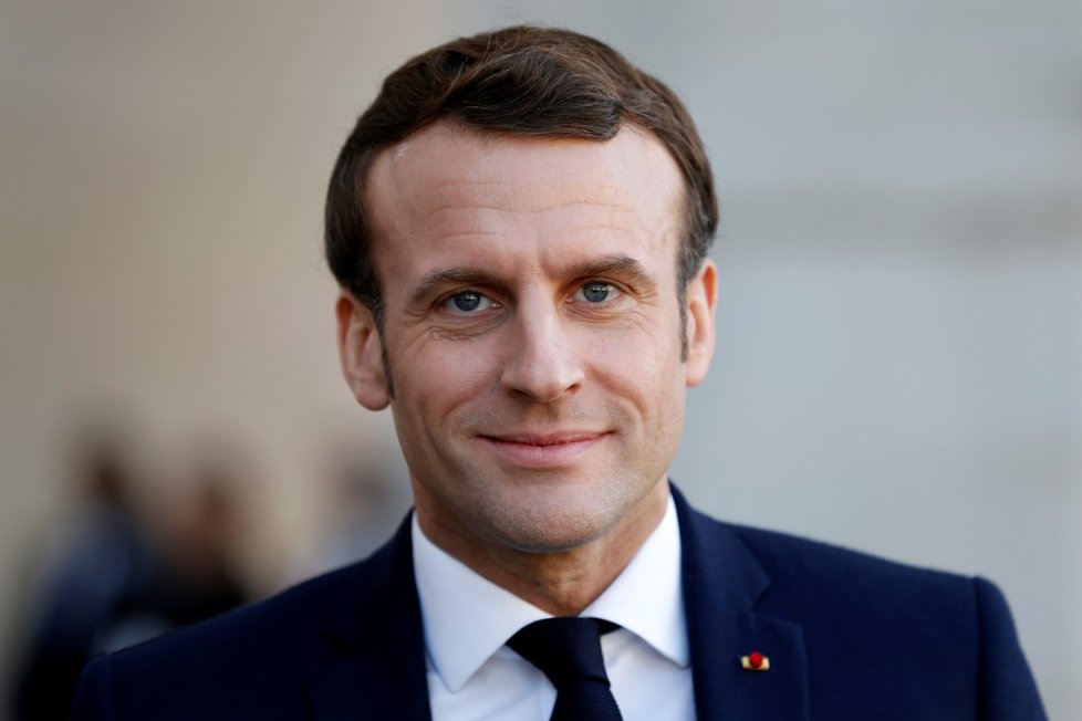 Macron ohlásil posily v boji proti islamistům v Sahelu. (13. 1. 2020)