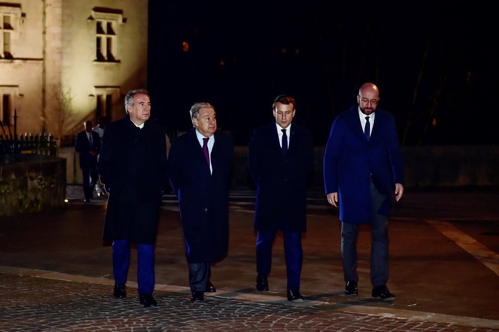 Macron ohlásil posily v boji proti islamistům v Sahelu. (13. 1. 2020)