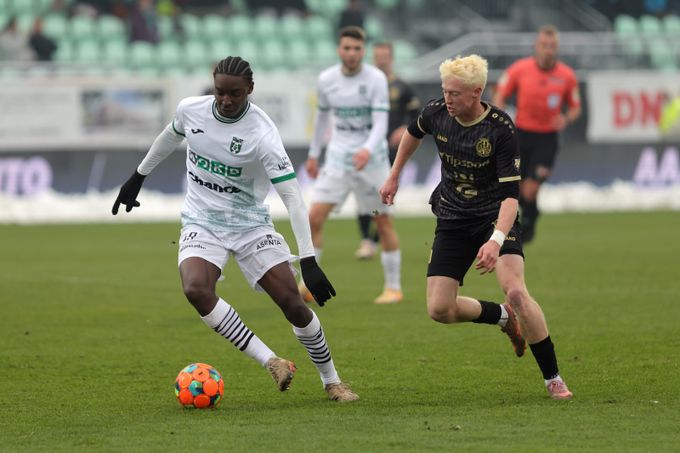 ONLINE: Karviná - Hradec Králové 3:2. Gólové hody ve Slezsku, domácí znovu vedou ONLINE: Karviná - Hradec Králové 3:2. Gólové hody ve Slezsku, domácí znovu vedou