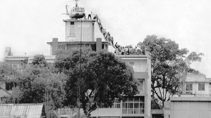 Evakuace Saigonu krátce před jeho pádem do severovietnamských rukou