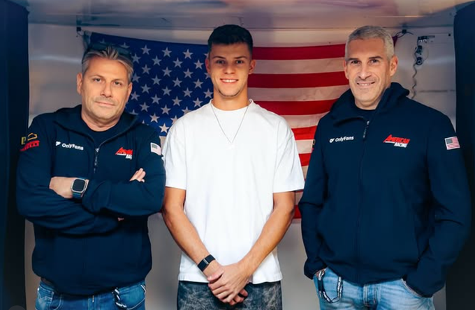 Nová energie pro Salače. V Moto2 bude jezdit za stáj s názvem kontroverzní platformy Nová energie pro Salače. V Moto2 bude jezdit za stáj s názvem kontroverzní platformy