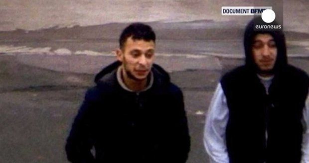 Pařížského teroristu Abdeslama zachytila kamera. Po atentátu měl ruce v kapsách