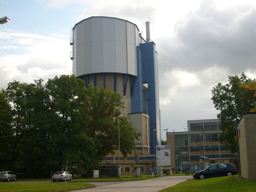 Abdeslam se zajímal o výzkumné jaderné zařízení v Jülichu.