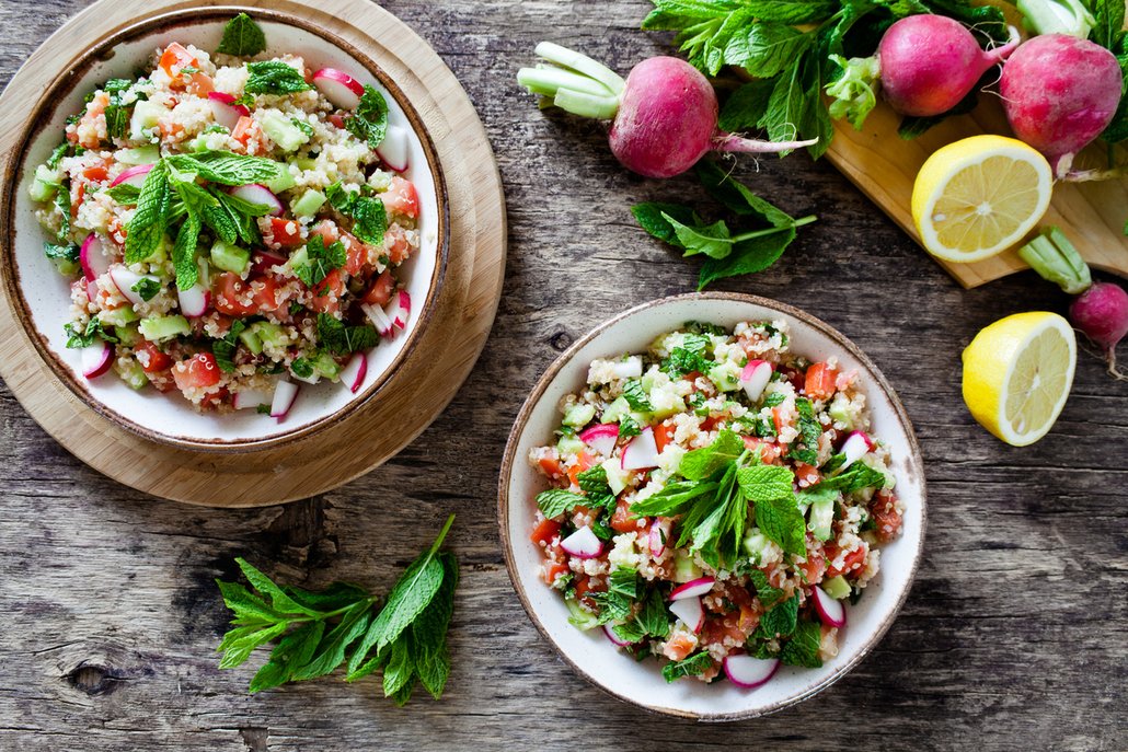 Quinoa salát s ředkvičkami