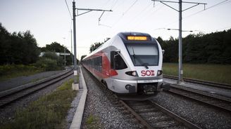 Jak se na rozdíl od Česka řeší doprava? Švýcarsko investuje do skvělých vlaků dalších 269 miliard