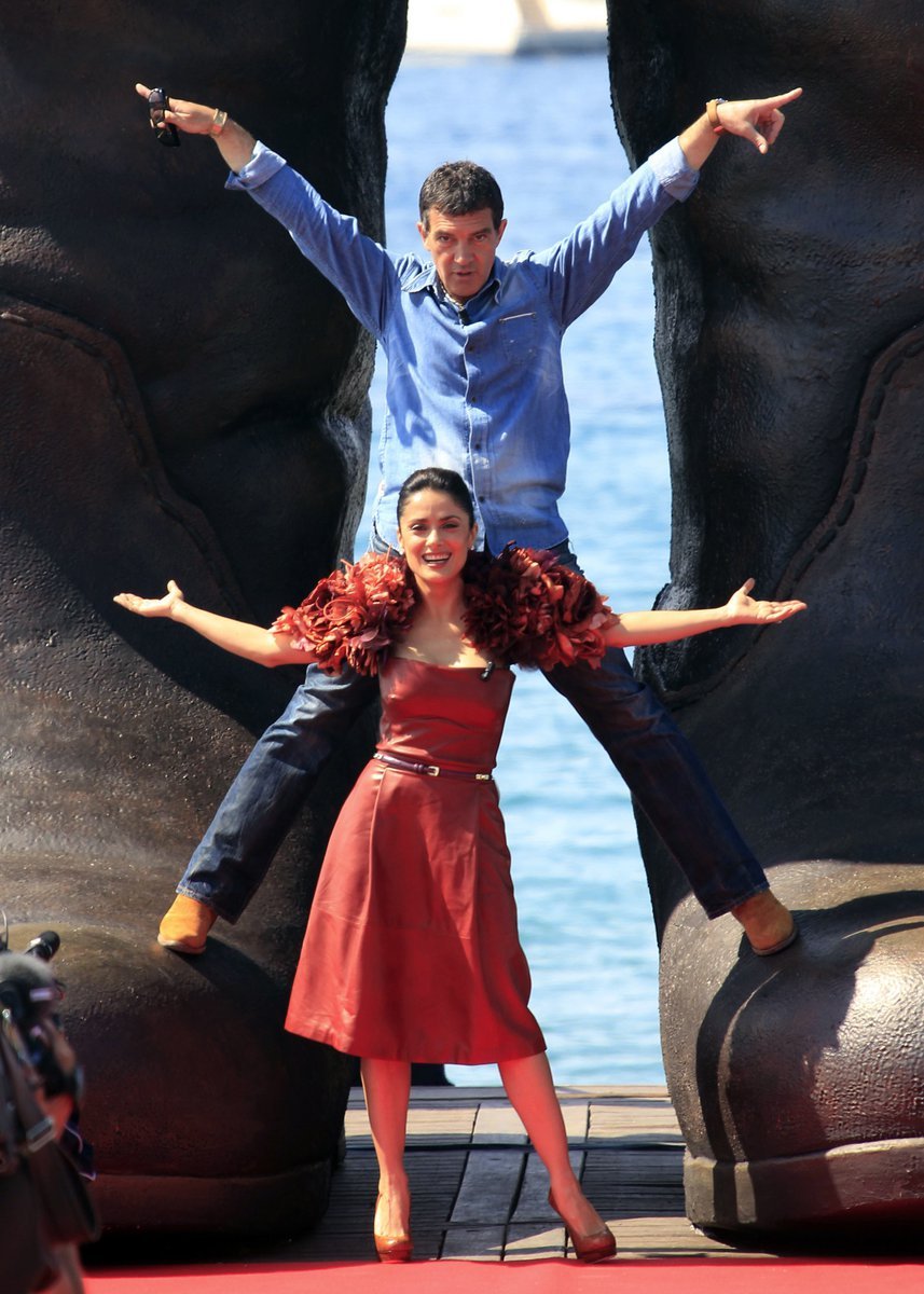 Mexická herečka Salma Hayek a španělský herec Antonio Banderas představili před začátkem 64. filmového festivalu v Cannes nejnovější film Kocour v botách.