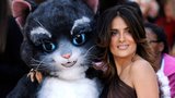 Salma Hayek jako sexy čokoláda na premiéře Kocoura v botách