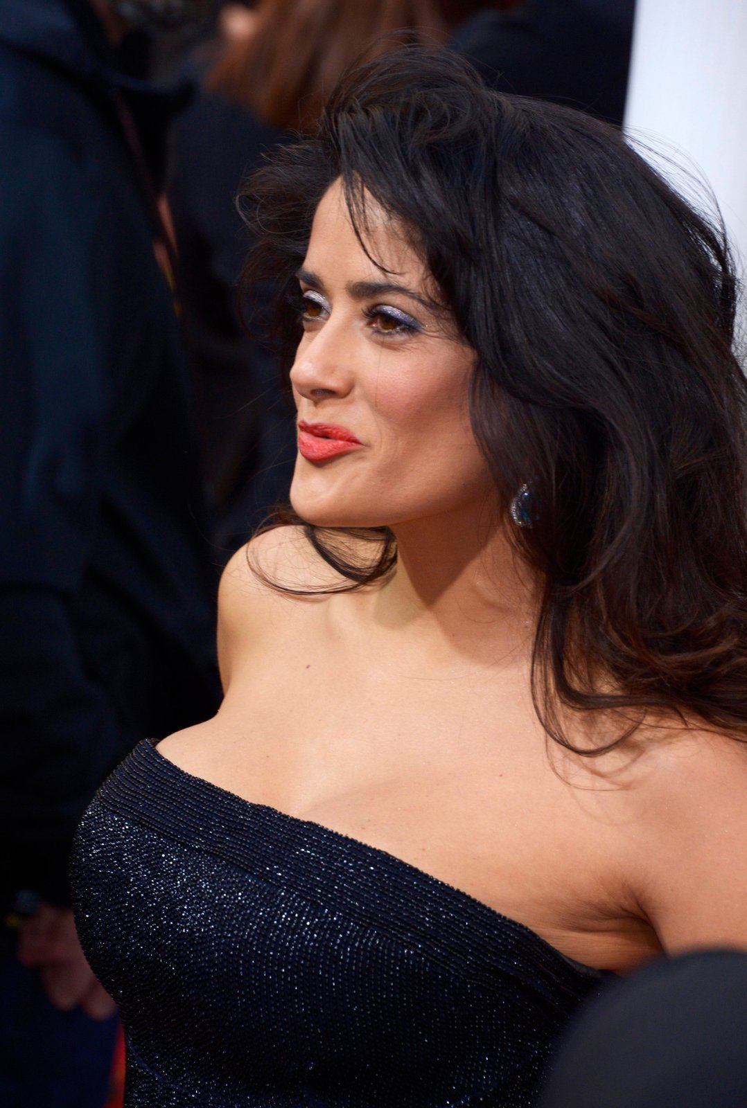 Salma HAyek opět v publiku okouzlovala svými bujnými křivkami