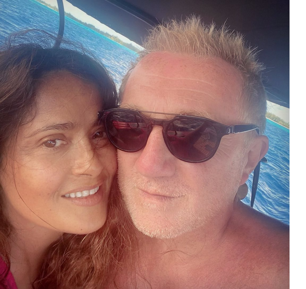 Salma Hayek předvedla svému miliardáři svůdný tanec na stole.