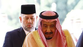 Saúdský král Salmán zahájil bezprecedentní týdenní cestu po království